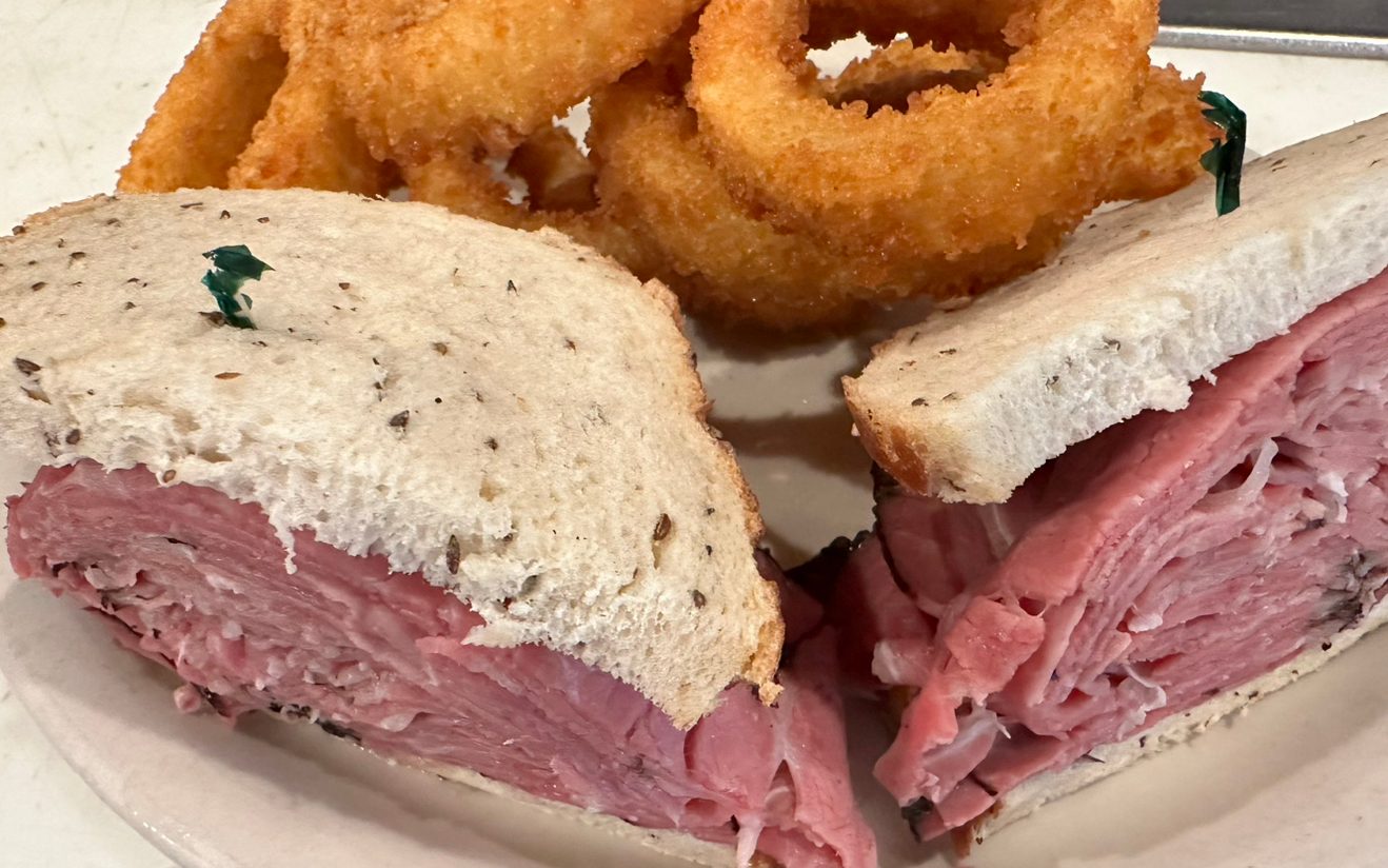New York Pastrami Sandwich.