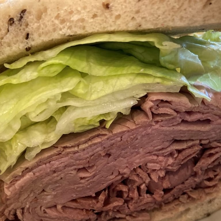 Roast Beef Sandwich Delight