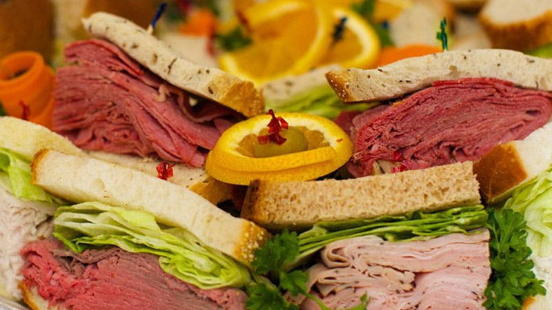 Savoring Summer Moments: Elevate Your Labor Day with Pickles Deli Catering